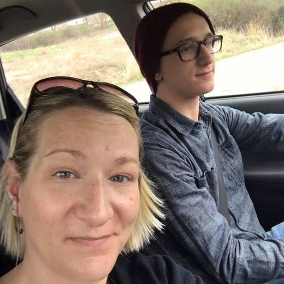 Meet your Posher, Cheryl - Picture 1 of 1